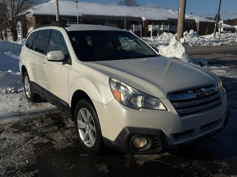 Used 2013 Subaru Outback 2.5i Premium image 8