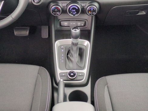 New 2026 Hyundai Venue SEL FWD image 16