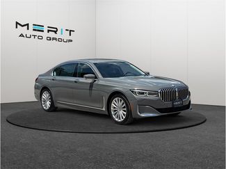 Used 2022 BMW 740i xDrive w/ Premium Package AWD/4WD video 1