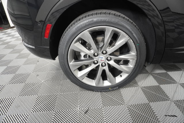 Used 2022 Buick Envision Avenir w/ Technology Package II AWD/4WD image 14