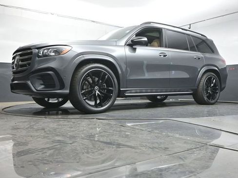 New 2026 Mercedes-Benz GLS 450 4MATIC image 37