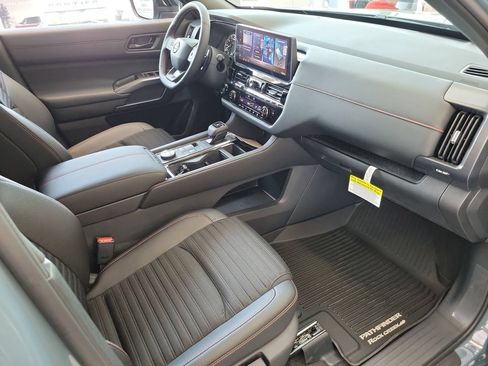 New 2026 Nissan Pathfinder Rock Creek AWD/4WD image 12