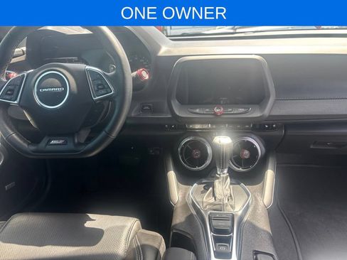 Used 2016 Chevrolet Camaro SS RWD image 8