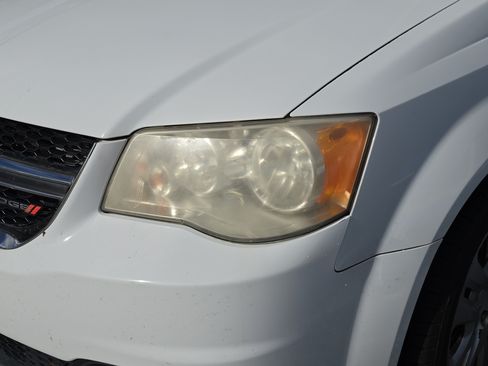 Used 2014 Dodge Grand Caravan SE w/ Quick Order Package 29E SE FWD image 9