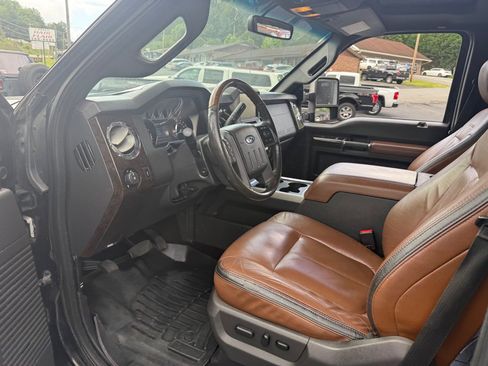 Used 2015 Ford F250 Platinum w/ FX4 Off-Road Package image 43