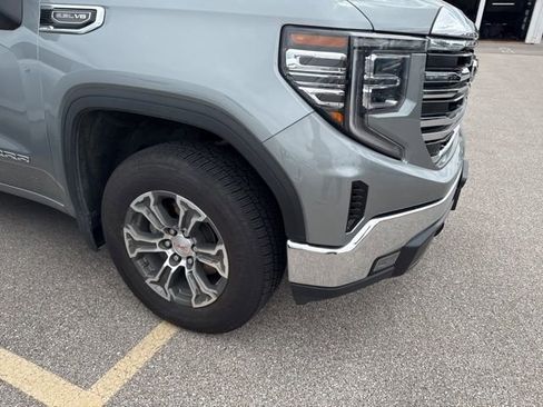Used 2025 GMC Sierra 1500 SLT AWD/4WD image 7