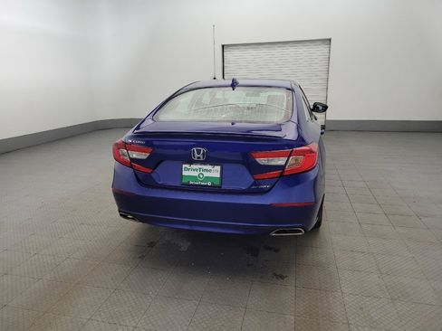 Used 2018 Honda Accord Sport image 7