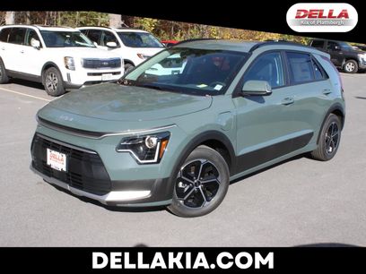 New 2025 Kia Niro EX w/ EX Cold Weather Package