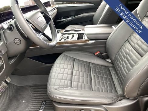 Used 2026 Cadillac Escalade Platinum Sport w/ LPO, ONYX Package AWD/4WD image 26