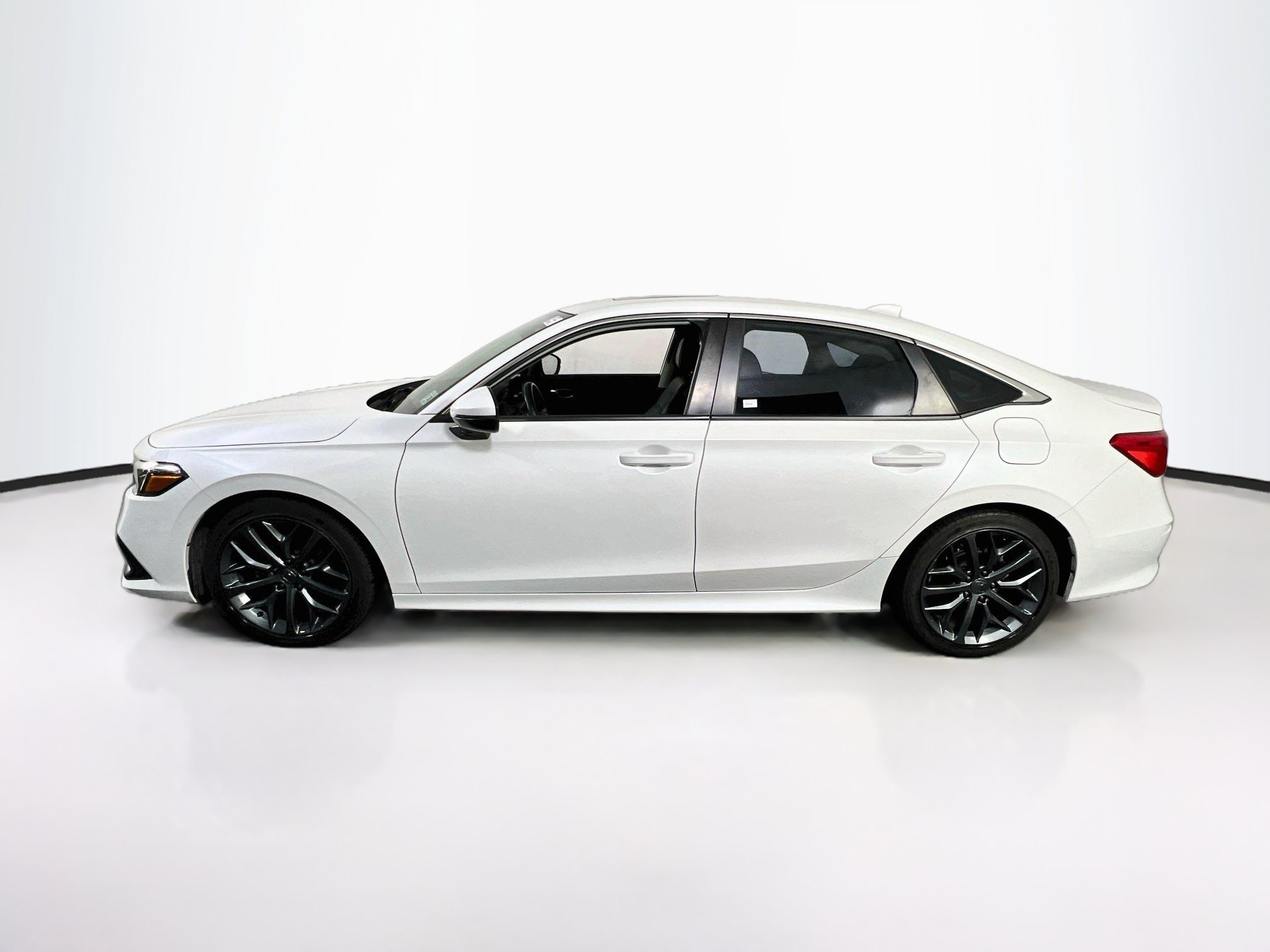 Used 2023 Honda Civic Touring image 8