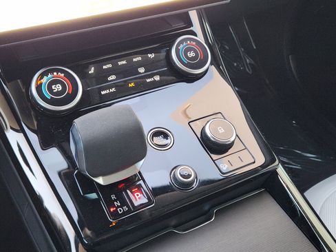 Certified 2023 Land Rover Range Rover Sport SE Dynamic image 20