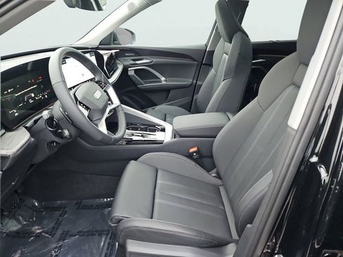 New 2025 Audi Q5 Premium Plus image 23