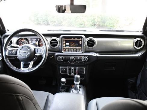 Used 2019 Jeep Wrangler Unlimited Sahara AWD/4WD image 24
