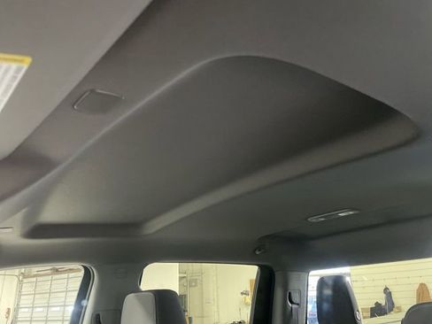 Used 2022 Chevrolet Silverado 1500 LT image 22