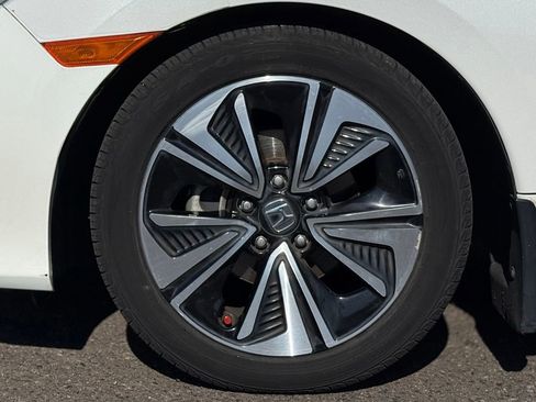 Used 2016 Honda Civic EX-T image 9