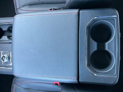 Certified 2024 Ford Expedition Limited image 30