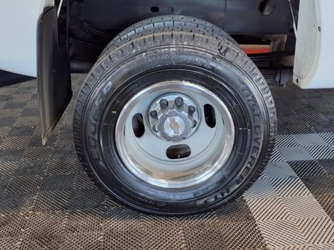 Used 2002 Chevrolet Silverado 3500 LT w/ Off-Road Skid Plate Pkg AWD/4WD image 8
