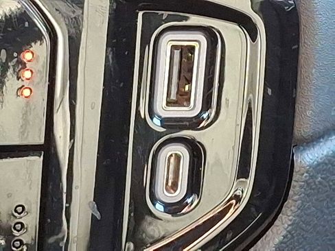 Used 2022 Chevrolet Silverado 1500 LT image 25