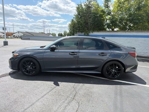 Certified 2025 Honda Civic Sport image 2
