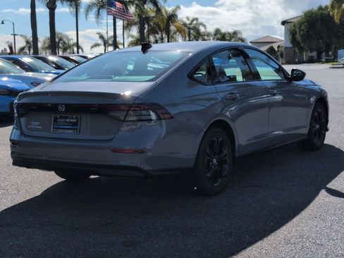 New 2025 Honda Accord SE image 5