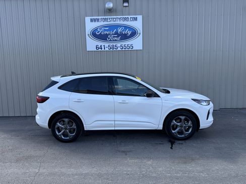 Used 2024 Ford Escape ST-Line w/ Tech Pack #1 image 6