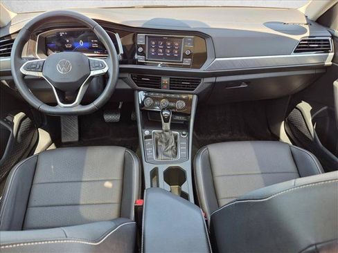 Used 2023 Volkswagen Jetta SE w/ Panoramic Sunroof Package FWD image 16