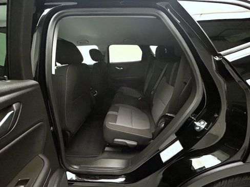 Used 2025 Chevrolet Blazer LT image 19