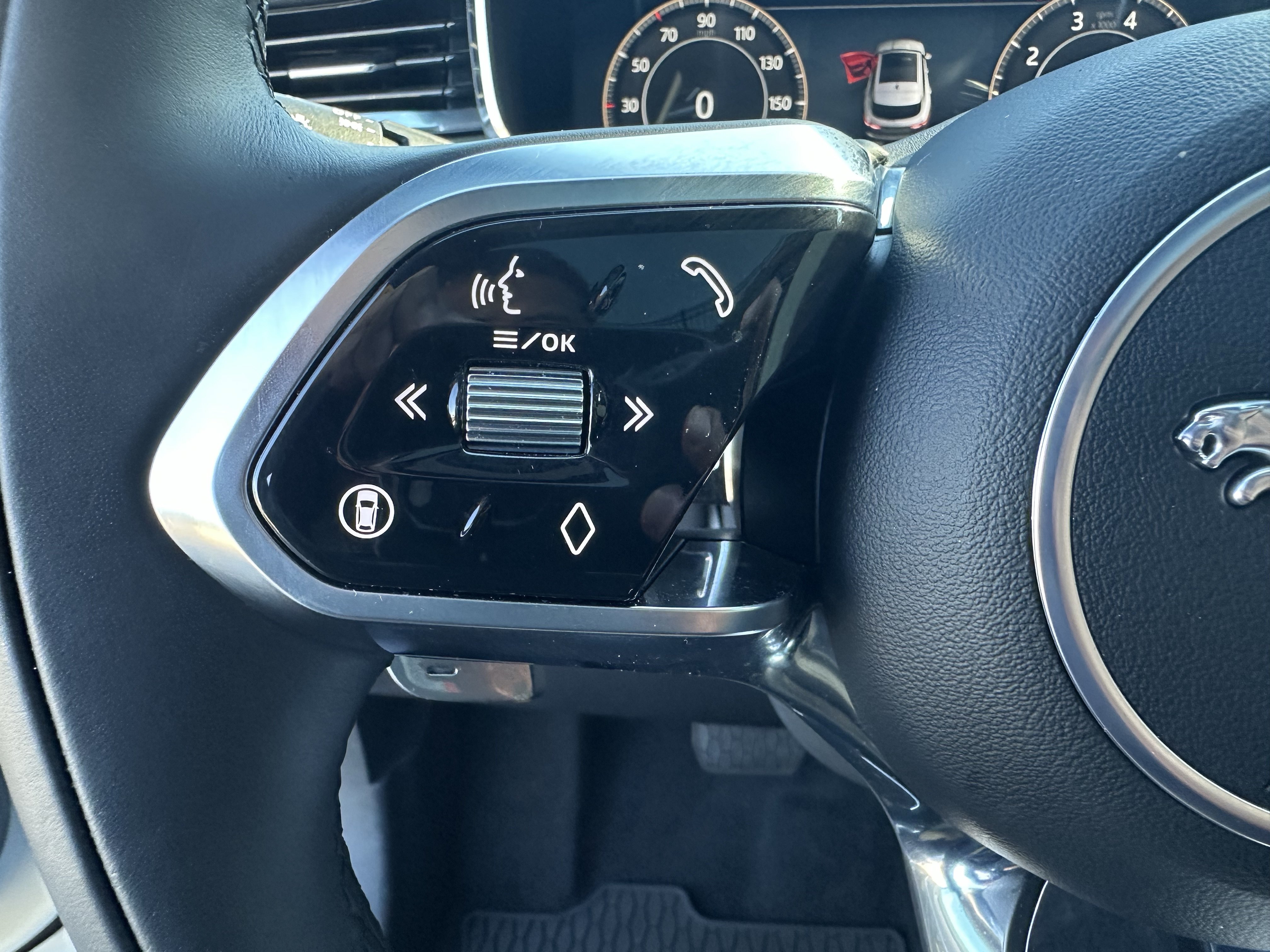 Certified 2026 Jaguar F-PACE R-Dynamic S AWD/4WD image 20