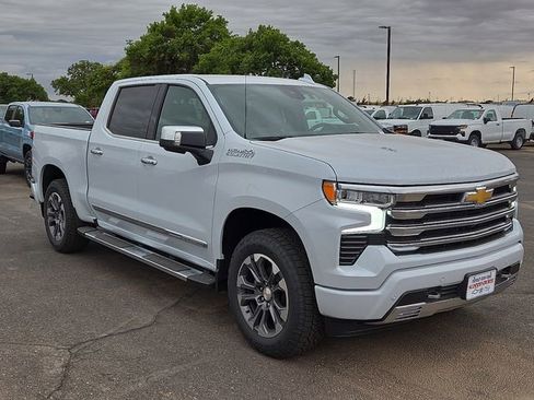 New 2026 Chevrolet Silverado 1500 High Country w/ Technology Package AWD/4WD image 5