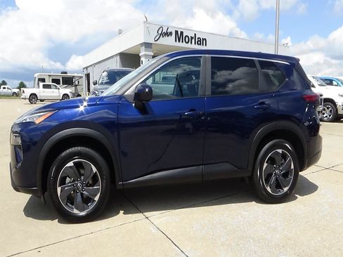 Used 2025 Nissan Rogue SV FWD image 1