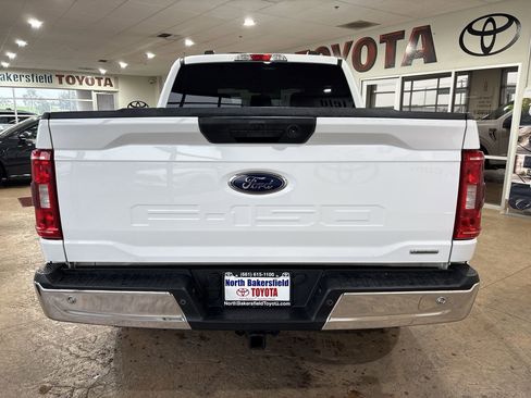 Used 2022 Ford F150 XLT w/ Trailer Tow Package image 9