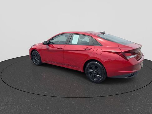 Used 2023 Hyundai Elantra SEL FWD image 6