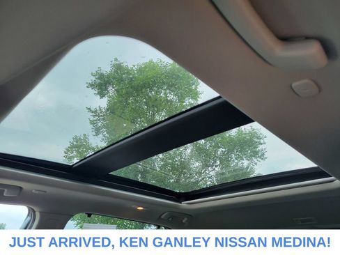 Certified 2023 Nissan Rogue SV w/ SV Premium B Package AWD/4WD image 13