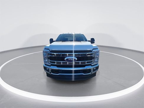 New 2026 Ford F350 XLT image 3
