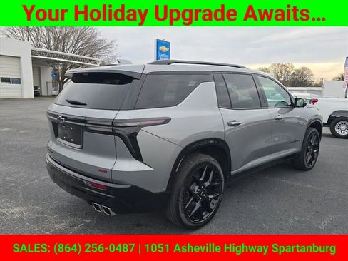 Certified 2024 Chevrolet Traverse RS w/ LPO, Floor Liner Package image 4