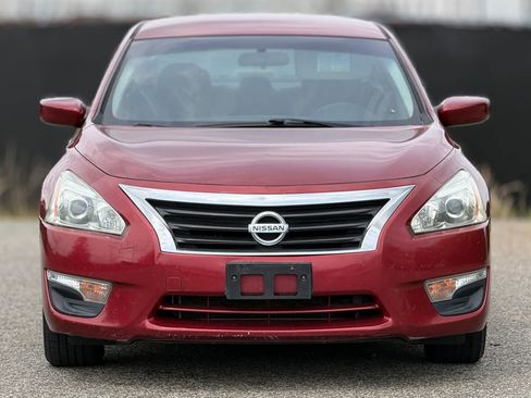 Used 2014 Nissan Altima 2.5 S FWD image 5