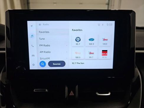 Used 2023 Toyota Corolla Cross XLE w/ Convenience Package image 27