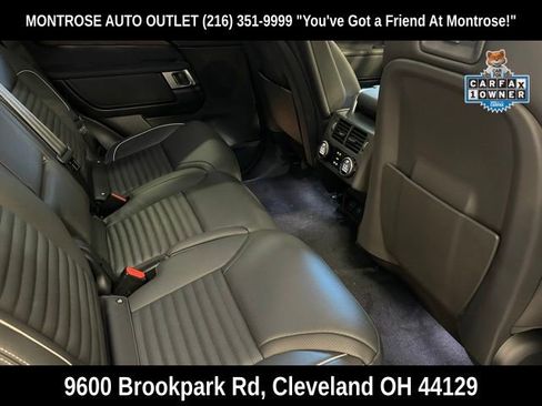 Used 2024 Land Rover Discovery Dynamic SE image 33