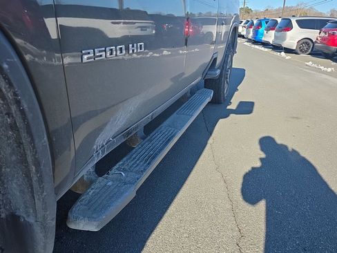 Used 2022 Chevrolet Silverado 2500 Custom w/ Custom Convenience Package image 23