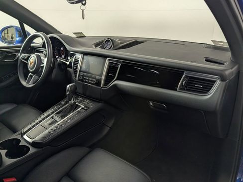 Used 2018 Porsche Macan image 20