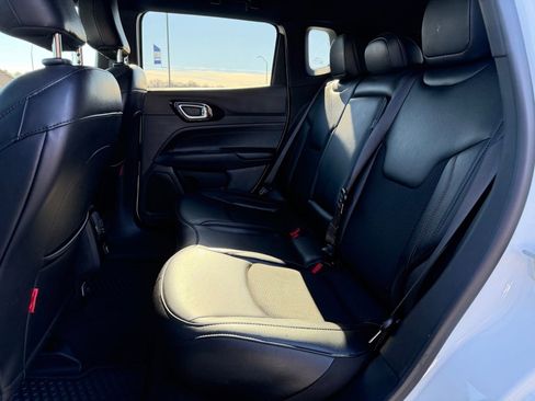 Used 2023 Jeep Compass Trailhawk image 10