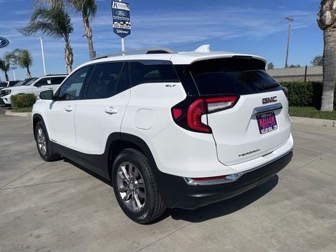 Used 2023 GMC Terrain SLT FWD image 6