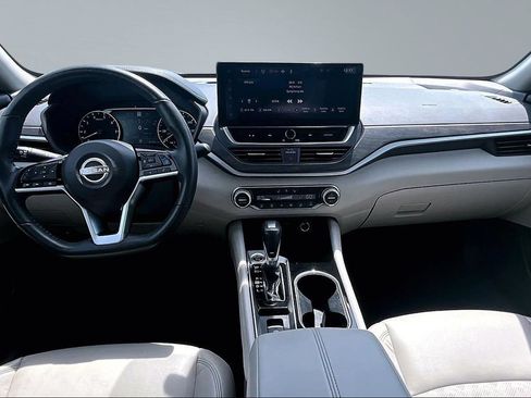 Used 2024 Nissan Altima 2.5 SL AWD/4WD image 16