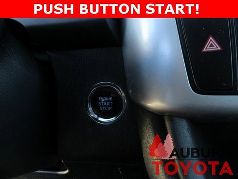 Used 2019 Toyota Highlander Limited image 22