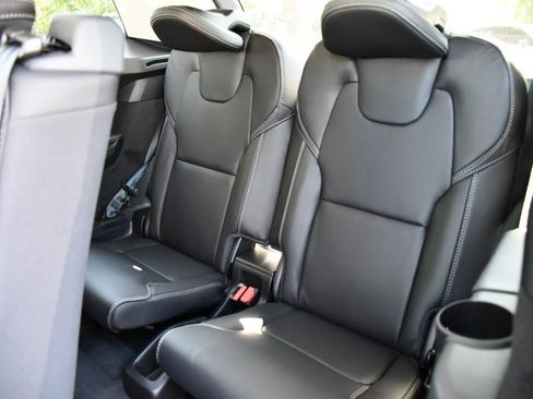 New 2026 Volvo XC90 B6 Ultra w/ Protection Package Premier image 17