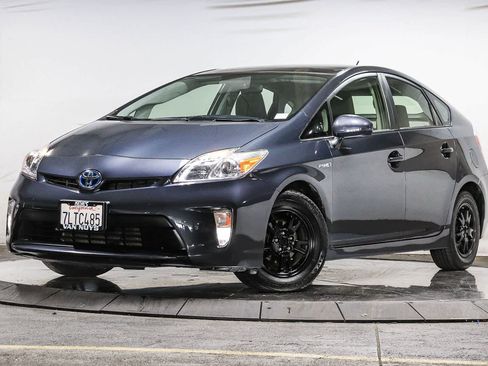 Used 2015 Toyota Prius Three w/ Solar Roof Package FWD image 1