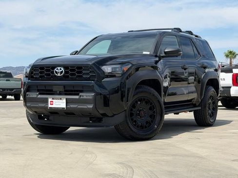 Certified 2025 Toyota 4Runner TRD Off-Road Premium AWD/4WD image 4
