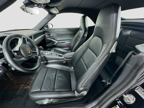 Used 2018 Porsche 911 Carrera S RWD image 5