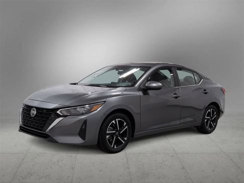 Used 2025 Nissan Sentra SV image 4