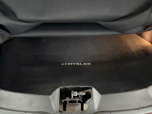 Used 2013 Chrysler 200 Touring FWD image 28